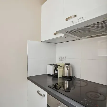 543 Cardinet - Superbe A * Paris